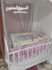  3 تخت بيبي للبيع كامل أغراض معاه فرشتين وفرش تخت شبه وكاله