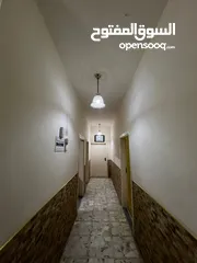  7 شقة طابقية للبيع
