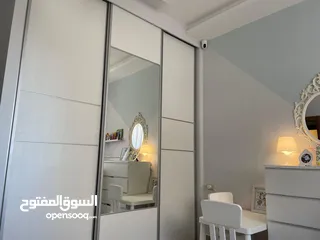  6 شقه أرضية مع تراس للبيع في طريق المطار خلف كلية لومينوس - 180 متر داخلي, 70 متر خارجي