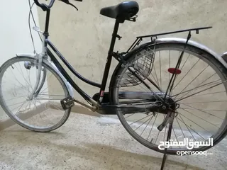  1 بسكليت سبق جنط 27 للبيع البسكليت ماشاء الله تبارك الرحمن عليه والله وكاله