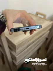  7 iPhone 12 promax مغير فيه شاشة اصليه وبطارية اصلية 256G ازرق جهاز نظيف