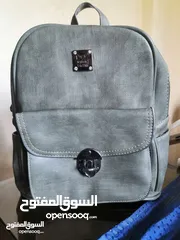  5 للبيع الوحده ب 5 دنانير نهائي