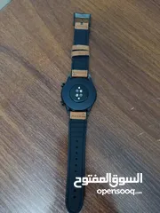  9 ساعه هواوي gt2 بحال الوكاله غنيه عن التعريف  مع كامل اغراضها