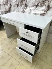  21 جهّز زاوية عملك براحة وأناقة! مكتب عملي أنيق كرسي دوّار مريح يدعم ظهرك لساعات العمل الطويلة،