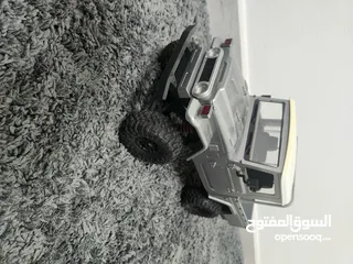  7 RC CAR(LAND CRUISER)