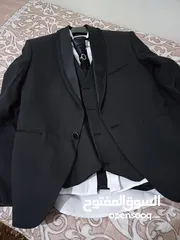  2 بدل جديدة وكندرة للبيع