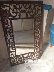 1 مراه حائط مع خشب اربيسك
