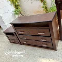  7 غرفة نوم شبابيه عباره عن تختين وتواليت ومراي وخزانه سحاب درفتين وكومودينا