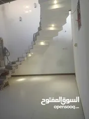  8 منزل للبيع