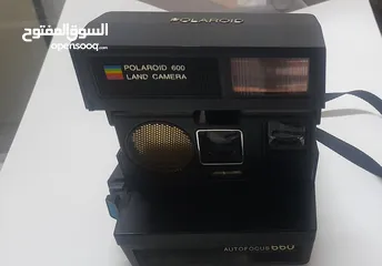  1 كاميرا فورية انتيك ( مخزنة ) Polaroid 600
