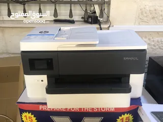  1 طابعة HP OfficeJet Pro 7720 all in one printer بحالة الوكالة استعمال خفيف للبيع بسعر مغري جدًا.