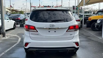  17 Hyundai Santa Fe  Ultimate Full Option 2017 panorama