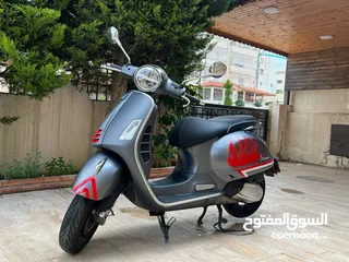  1 بحالة الوكالة VESPA GTS 300