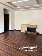  3 شقة فاخرة مع روف الجبيهة ضاحية الرشيد قرب دوار الجاذبية 180م مع روف غير مبني اطلالة رائعة جدا