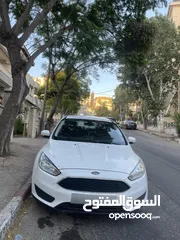 4 FORD FOCUS