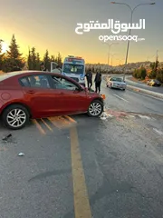  1 مازدا 3 للبيع على ضربتها