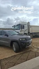  4 جيب جراند شوروكي 2015