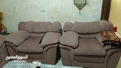  2 أطقم كنب بحال الوكاله