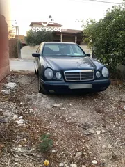  4 للبيع مرسيدس  E230