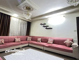  4 كورنر غرفة معيشة للبيع مع برداي بحالة جيدة جداً