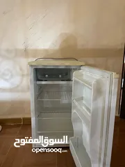  1 ثلاجة LG  مني بار