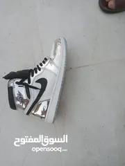  5 شوز نايك اي جوردان بلون لامع