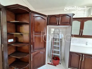  6 شقة طابق اول للايجار في عبدون بمساحة بناء 225م