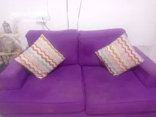  1 طقم كنب بسعر حرق لون نهدي تفصيل بحاله جيده جدا بسعر حرق
