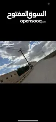  2 مجمع تجاري وطابق سكني مساحة البناء الأرضي (المجمع) 400 م2 والطابق الأول (سكني) 150 م