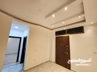  26 شقة استثمارية فاخرة للبيع (طابق ارضي)