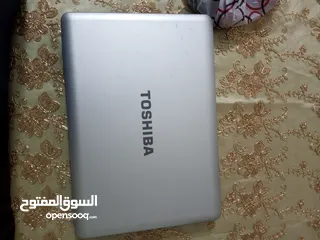  4 لاب توب توشيبا بدون بطارية