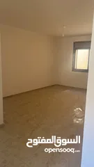  9 شقة لقطة في الطيرة قرب ادارة الحراسات