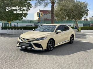  2 Toyota Camry Hybrid