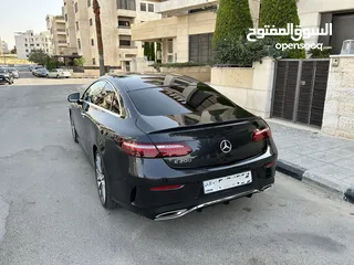  7 Mercedes-Benz E200 Coupe AMG 2022