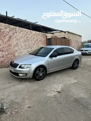  6 سكودا اوكتافيا 15 اصل مطور 1.6 جير عادي