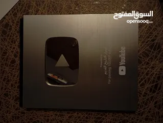 3 للبيع – درع اليوتيوب الفضي (Silver Play Button)