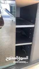  6 طاولة تلفزيون حاله ممتازه جديده