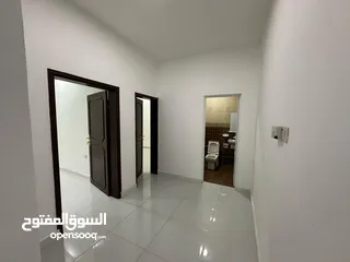  8 شقة للايجار بالقرب من سوق الخوض - Flat For Rent Near Al Khoudh Market