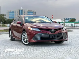  2 Toyota Camry XLE 2020
