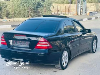  4 سيارة مرسيدس