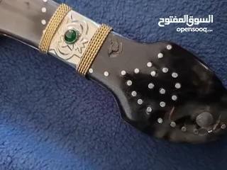  5 خناجر فريده مشغوله يدويا عاج مطعم فضة وفولاذ الله يبارك