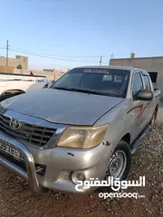  5 تويوتا هايلكس 2012