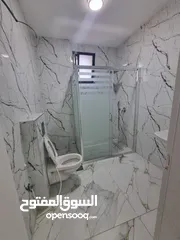  7 شقق ومخازن للاجار