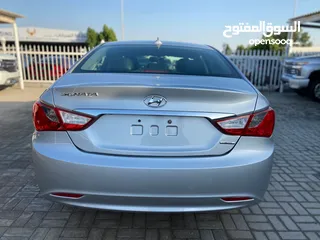  5 HYUNDAI SONATA 2013