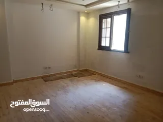  11 شقة للإيجار الإداري و السكني 260 م - سموحه ( ش فوزى معاذ مباشرة ) -بالقرب من ميدان علي بن ابي طالب