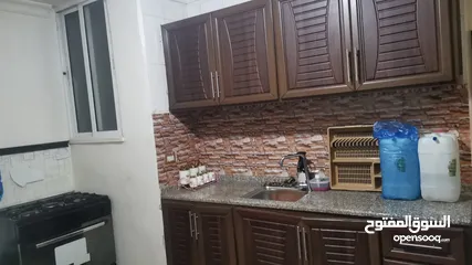  4 بيت طابق اول
