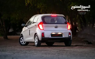  5 KIA PICANTO EXCELLENT CONDITION 2017 BEIGE