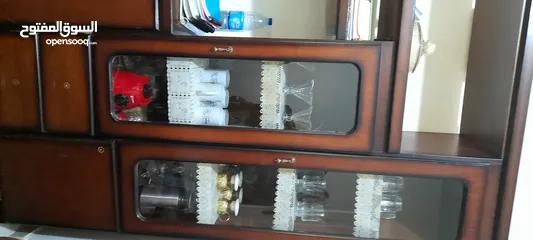 15 كنب+بوفيه لون بني مستعمل بحاله الجديد   للبيع بسعر 150