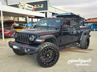  1 2021 Jeep Gladiator Rubicon soft top