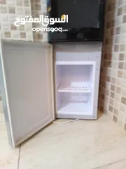  6 كولر ماء نوعيه ممتازه جدا جديد مش مستخدم غير شهر واقل جلتينو لسا عليه وكاله الكولر كلو شغال ميه لميه